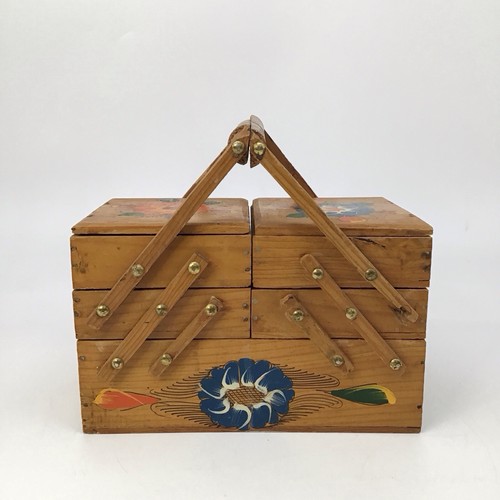 Vintage Wooden 3-Tier Accordion Sewing Box Handpainted Floral Notions Caddy - Picture 1 of 11