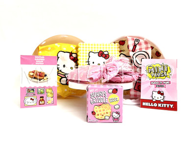 MGA's MINIVERSE MAKE IT MINI FOOD HELLO KITTY SERIES 1 ''WAFFLES'' NEW OPENED!!