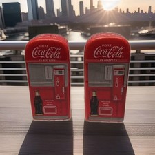 Coca Cola Ceramic Vending Machine Salt & Pepper Shaker Set
