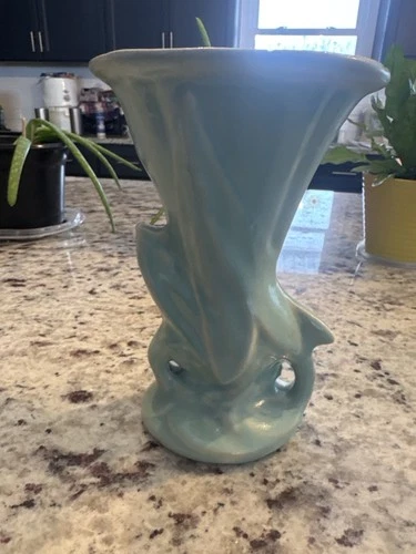 McCoy Pottery Aqua Blue Arrowhead Vase – Mid-Century Modern – 7.5”