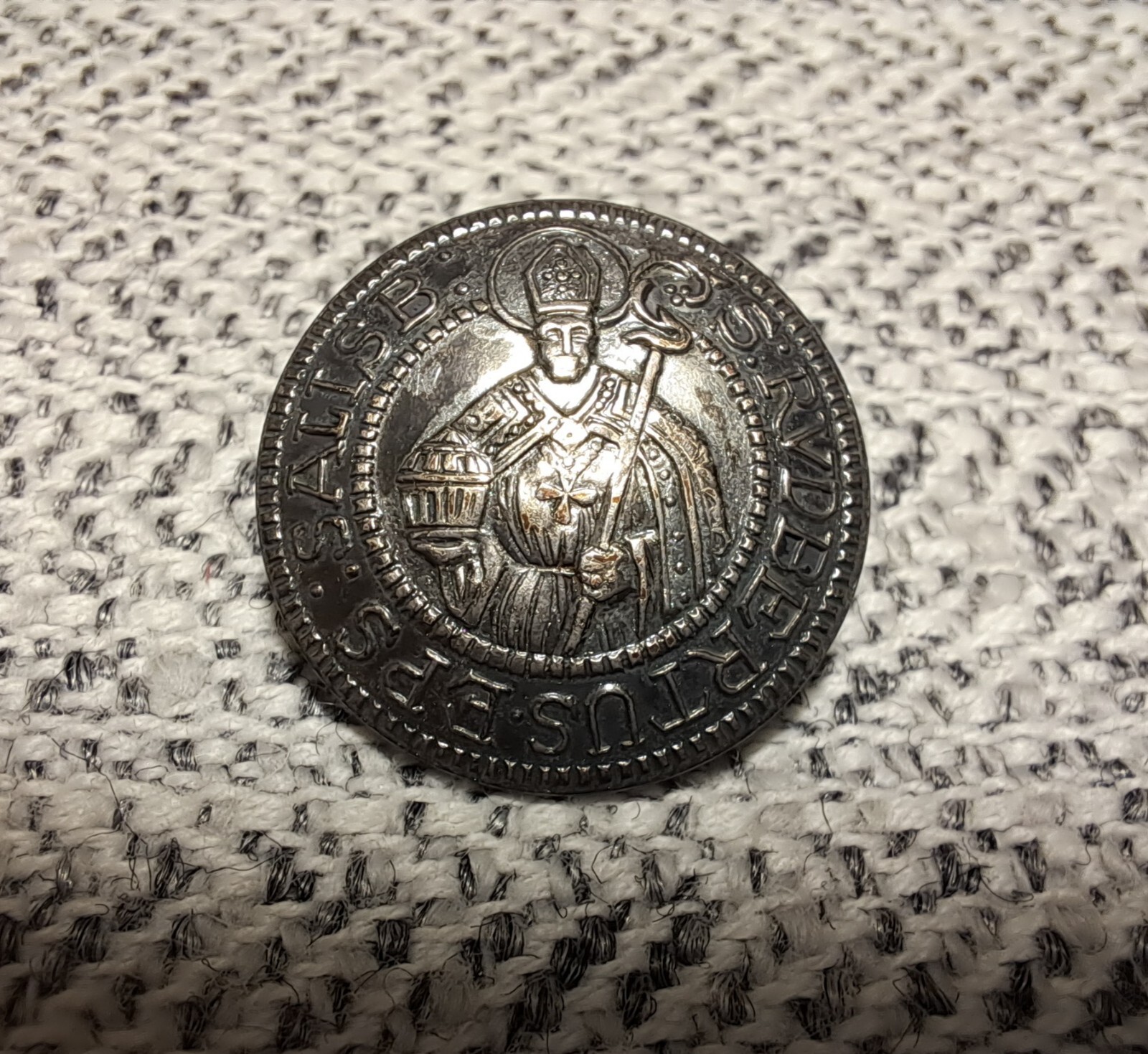 Vintage Rare Coin Button S RVDBERTUS EPS SALISB Austria 19 mm Cupronickel