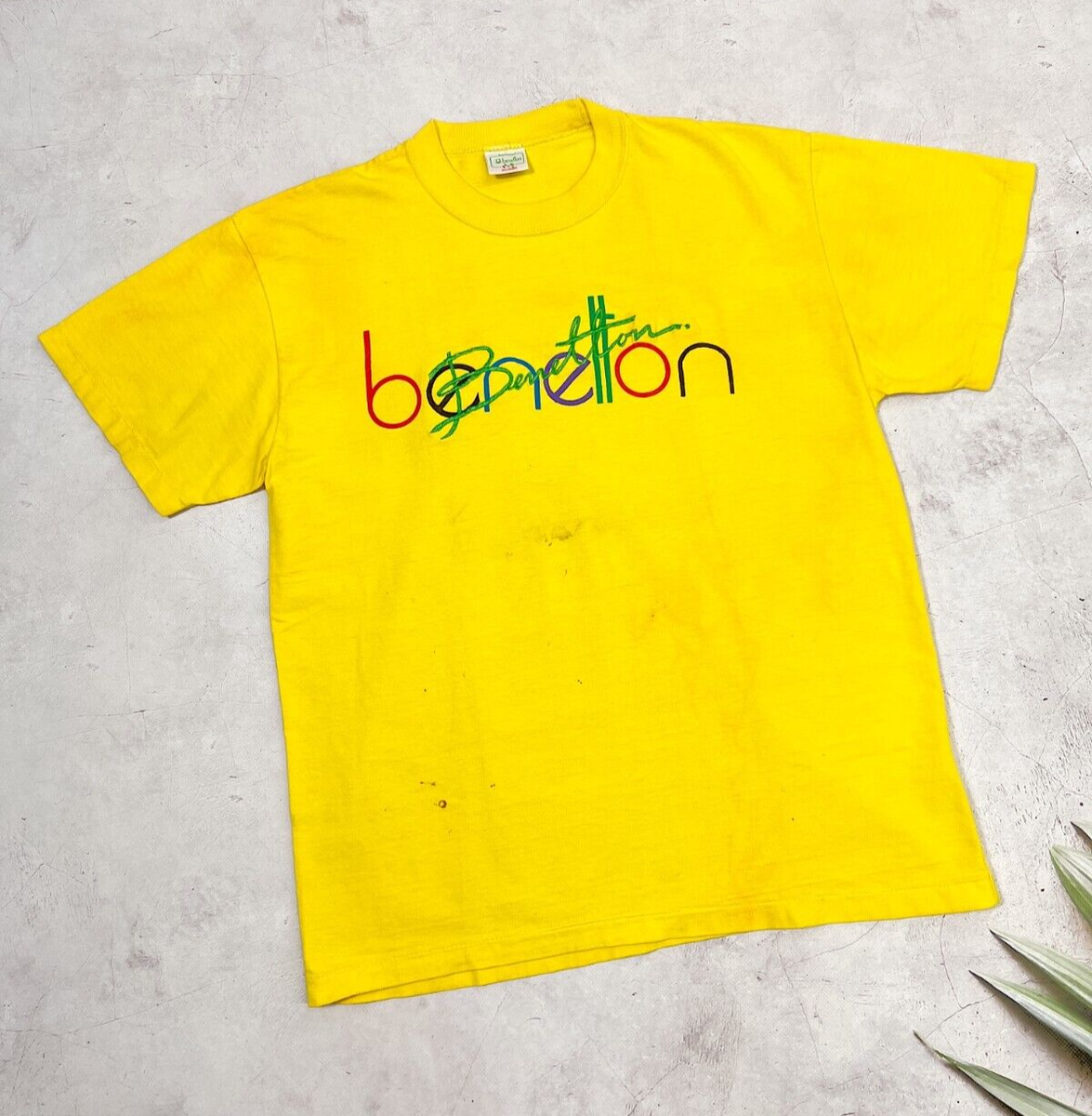 Vintage 80's United Colors Of Benetton T-Shirt Embroidered Vintage 80's United Colors Of Benetton T-Shirt Embroidered