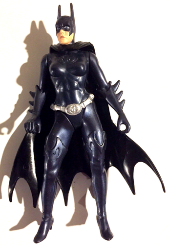Kenner~1997~ BATGIRL ~BATTLE BLADE BLASTER~Batman & Robin Movie~ 5" Loose Figure - Picture 2 of 12