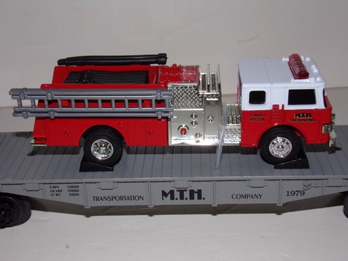Rail King M.T.H. 30-7629 - O Gauge Flat Car with Ertl Die-Cast Fire Truck - New! - Picture 12 of 14