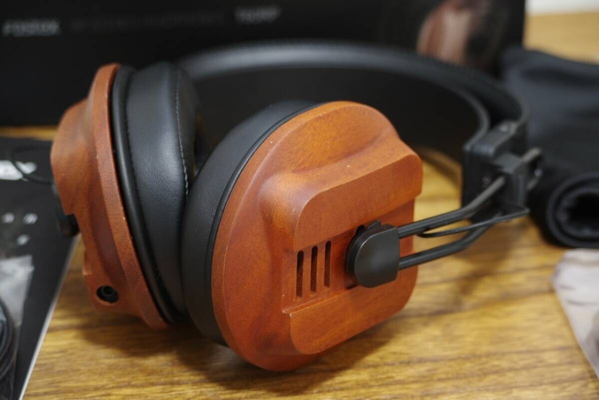 Fostex T60RP Premium Mahogany Semi-Open Headphones ET-RP4 Fostex T60RP Premium Mahogany Semi-Open Headphones ET-RP4