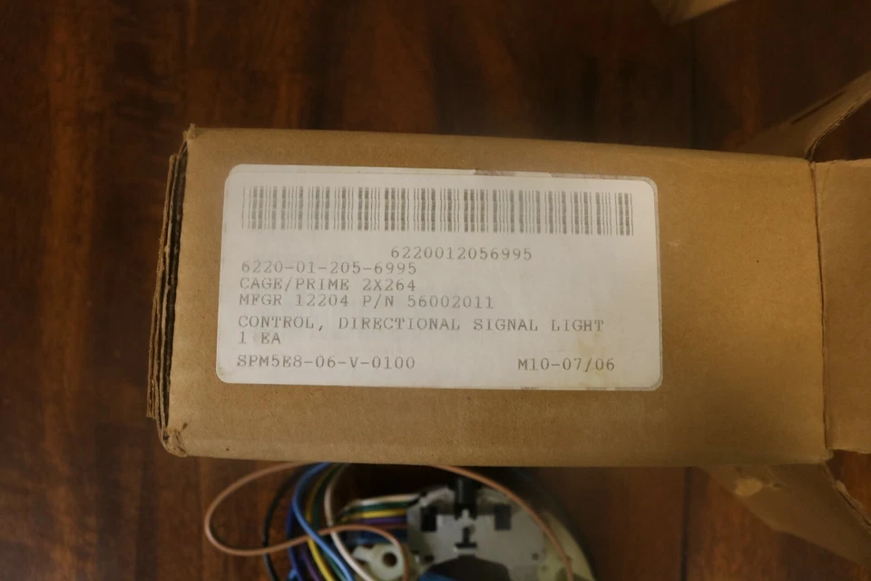 Interruptor intermitente jeep genuino Mopar P/N 56002011 1992-96 Dodge Viper 87-93  Foto 4 de 4