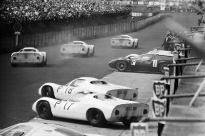 Jo Siffert Hans Herrmann Porsche 910 1967 Sports Car Motor Racing Old Photo 9