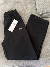 ALO Accolades Straight-Leg Logo Sweatpants In Black - Women's Size XS