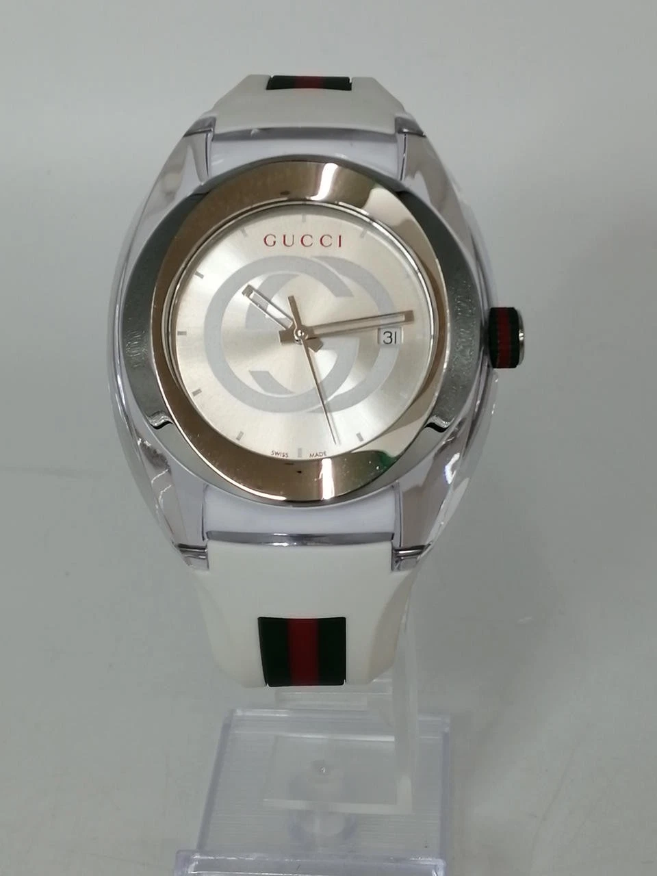 Montre Gucci Ya137102A
