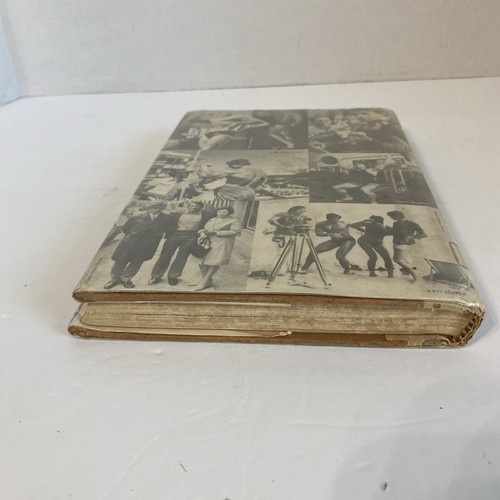 Arnold: The Education Of A Bodybuilder Hardcover 1st Edition (1977) HC DJ Ex Lib - Picture 3 of 16