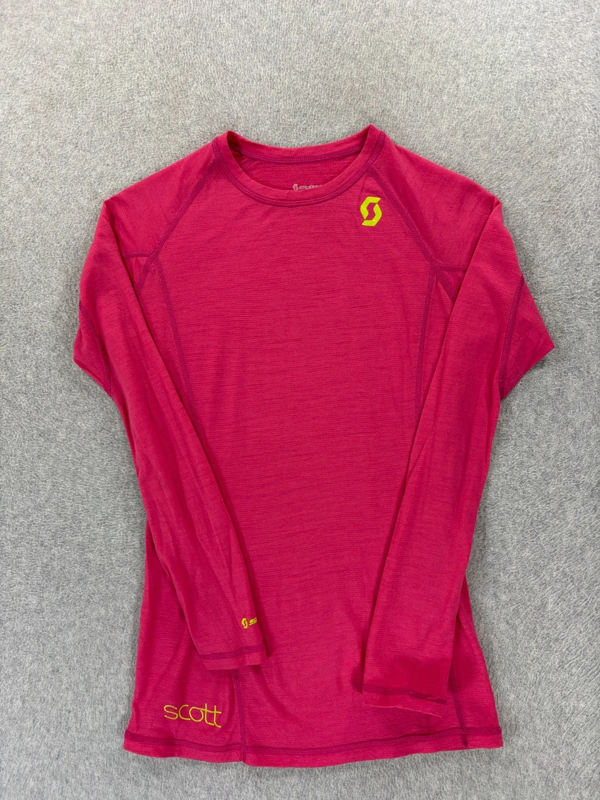 Scott 100% Merino Wool Long Sleeve Base Layer Shirt (Women's Small) Pink