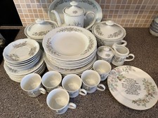 Crockery Set