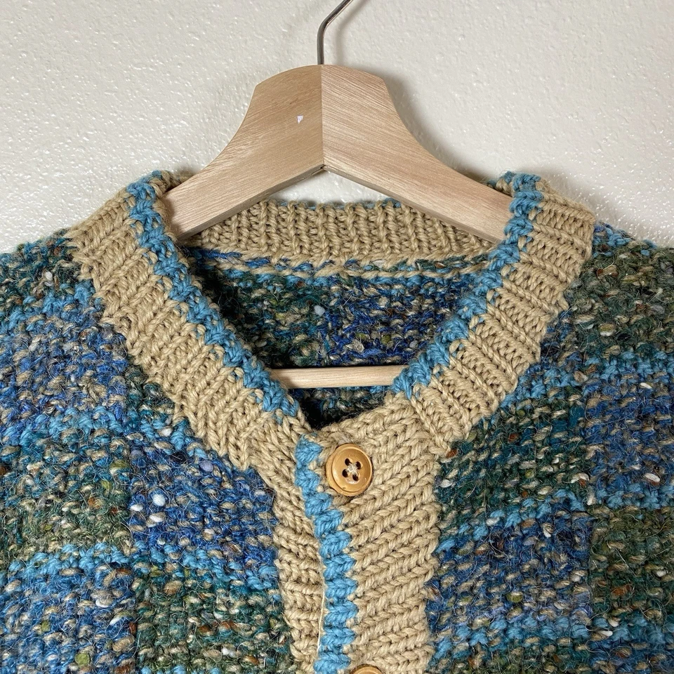 Vintage 70s Handmade Chunky Knit Heavyweight Cardigan Sweater Women’s Medium - Image 2 of 4