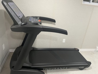 Body Solid (T25)Endurance Cardio Walking Treadmill 