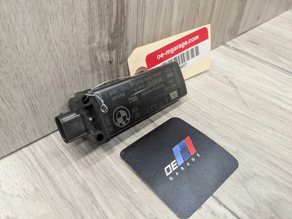 OEM BMW E82 E88 E90 E92 E93 F10 Tire Pressure Monitoring Sensor Module RDC TPMS - Image 2 of 4