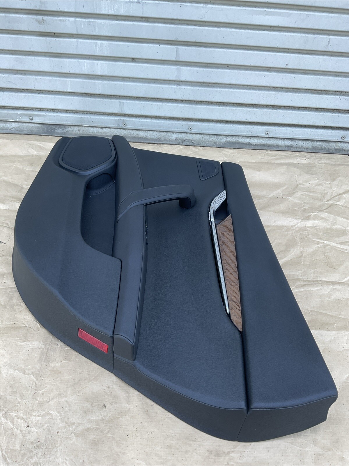 14-21 Maserati Quattroporte Rear Right Interior Door  Panel Leather Oem