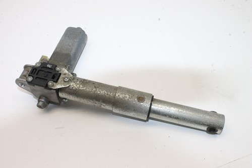 BMW X5 E70 3.0 d Sitzsteuerungsmotor vorne links 8321086 3.00 Diesel 20285089