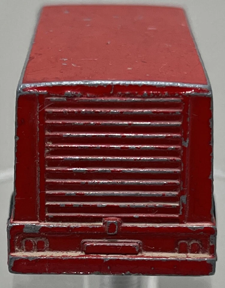 Corgi Juniors Leyland Terrier Daily Planet Superman Diecast Truck - Image 4 of 4