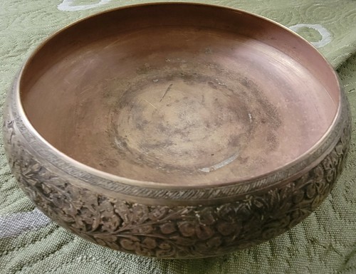 Vintage Brass flower etched Pot Saucer Bowl 1960s - Picture 3 of 11