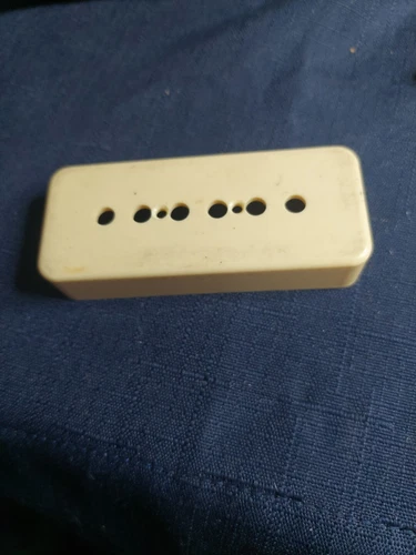 Gibson 70s P-90 Pickup  Cover Cream