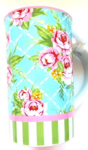 Grandmother Floral Mug Fine China - A Grandmothers Love Grows Sweeter Every Day - Picture 4 of 6