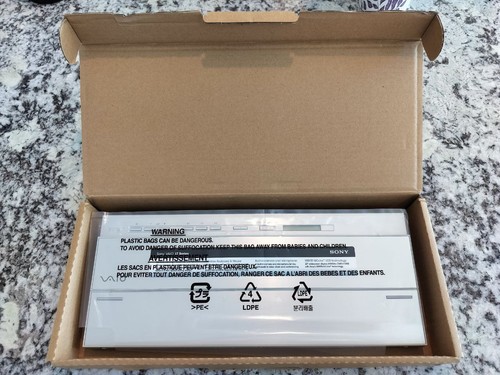 SONY VAIO VGP-WKB5US LT Series Wireless Keyboard *NEW IN BOX* (Keyboard Only) - Picture 2 of 19