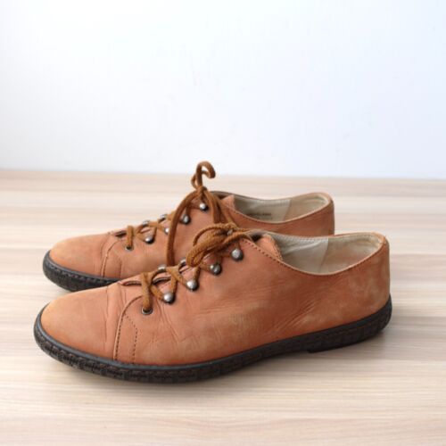 VINTAGE Bally Shoes Women Leather 7 Brown Sneakers Italian Low Top Charlene $620 - Picture 1 of 13