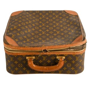 家具 LouisVUITTON Furniture Collection for Trunks, Travel and Home | LOUIS VUITTON