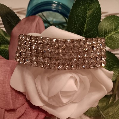 Beautiful Swarovski Elements Crystal Stretch Bracelet