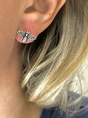 Boucles d'oreilles argent 925 en forme d’abeille. Clous d’oreilles Cadeau Femme. - Photo 1/4