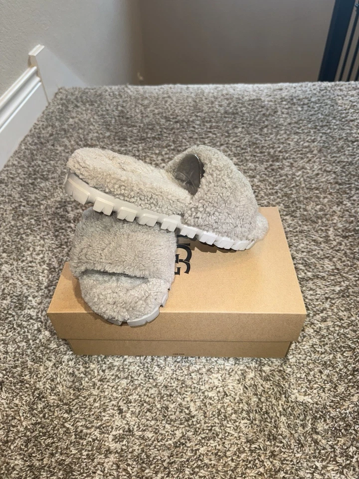 Nuevo Talla 6 Uggs Acogedor Cozzetia  Foto 3 de 4