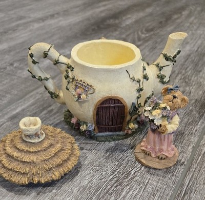The Boyds Collection Roadside Americana Miss Pekoe Tea Cozy Resin 2003 1E