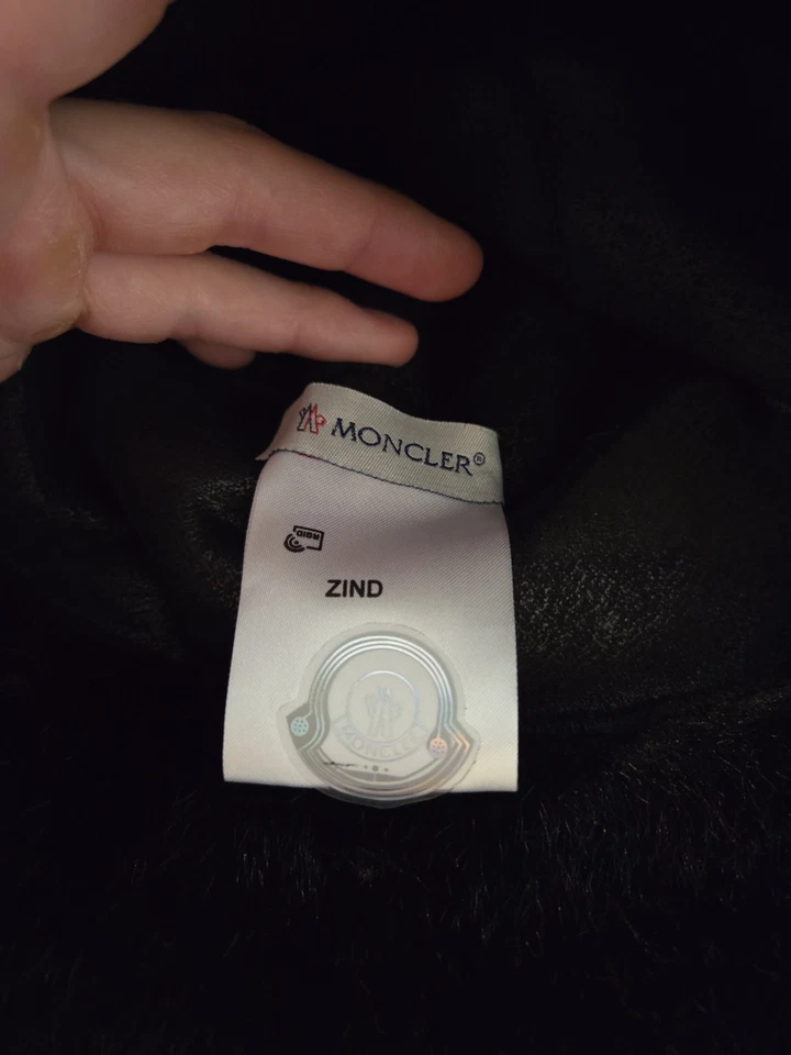 Sombrero de cubo de piel sintética Moncler Foto 3 de 3