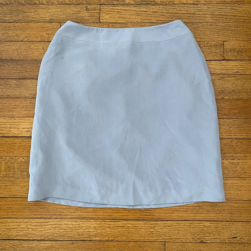 Minifalda Hugo Buscati 100 % seda talla 4 lavanda cremallera trasera vintage Y2K elegante Foto 2 de 4