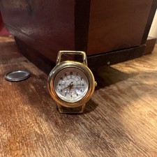 Women’s Quartz Windsor Gold Tone Metal Round Watch White Dial Arabic no band