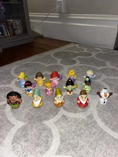 Fisher Price Little People Disney Princesses Lot of 14 Olaf, Maui, 3 Dwarfs