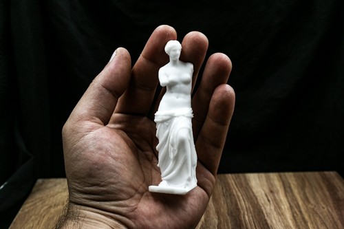 Venus de Milo at The Louvre | Resin Printed High Quality |