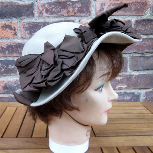 MERRIMAC ruffled Vaudeville flapper hat 