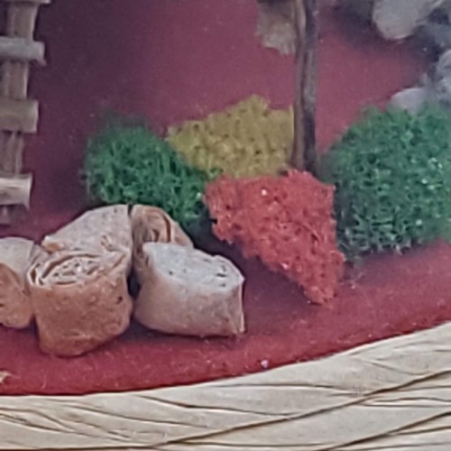 Vintage Handmade Philippines Diorama in Glass Bottle - Tropical Hut Scene - Picture 8 of 21
