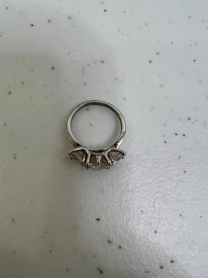 Lia Sophia Ring Size 5 Rhinestone Silver Tone 3 Stones LS Clear Crystal - Image 2 of 4