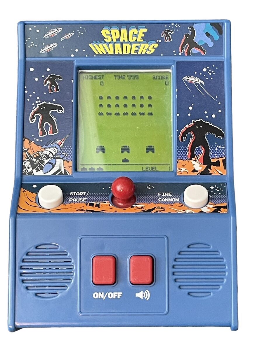 Vintage Space Invaders Electronic Mini-Arcade Handheld Game Vintage Space Invaders Electronic Mini-Arcade Handheld Game