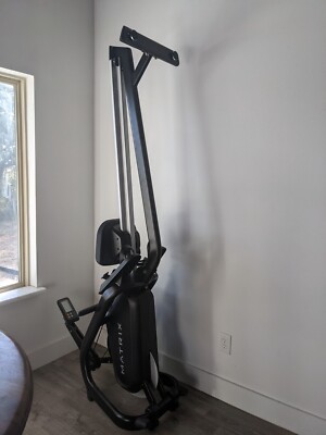 Matrix ROWER-2, 10 Magnetic Resistance settings, Veritcal Compact Storage 