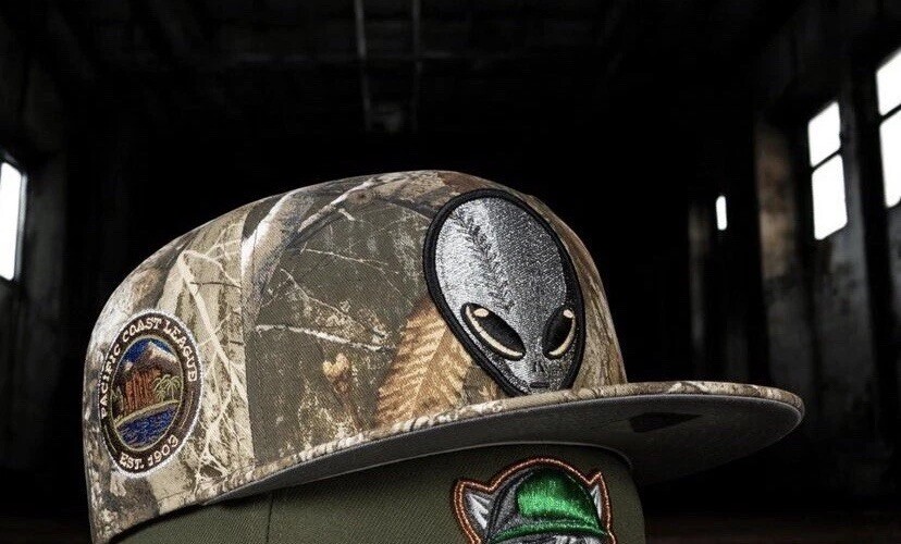 Topperzstore EU - Area 51s Real Tree 👽 Fitted - Size 7 5/8