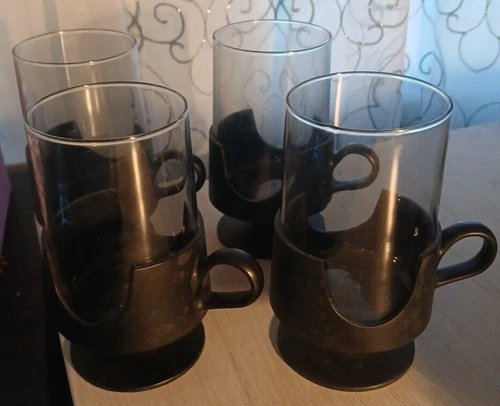 Vtg Glas Snap Corning Mugs Set of 4 8 oz Glass Black Plastic Base Handles MCM
