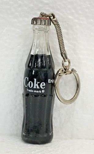 COCA~COLA  3 1/4"  GLASS  BOTTLE  ~~   KEY CHAIN KEYCHAIN