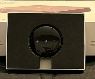 Wiim mini wireless music streamer (with Airplay)