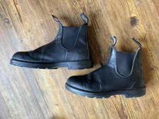 Blundstone Chelsea Boots , AUS 7  (US Men’s 8 Women’s 9.5) Black Leather