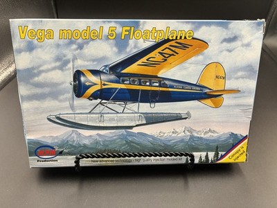 1:72 MPM Lockheed Vega Model 5 Floatplane model