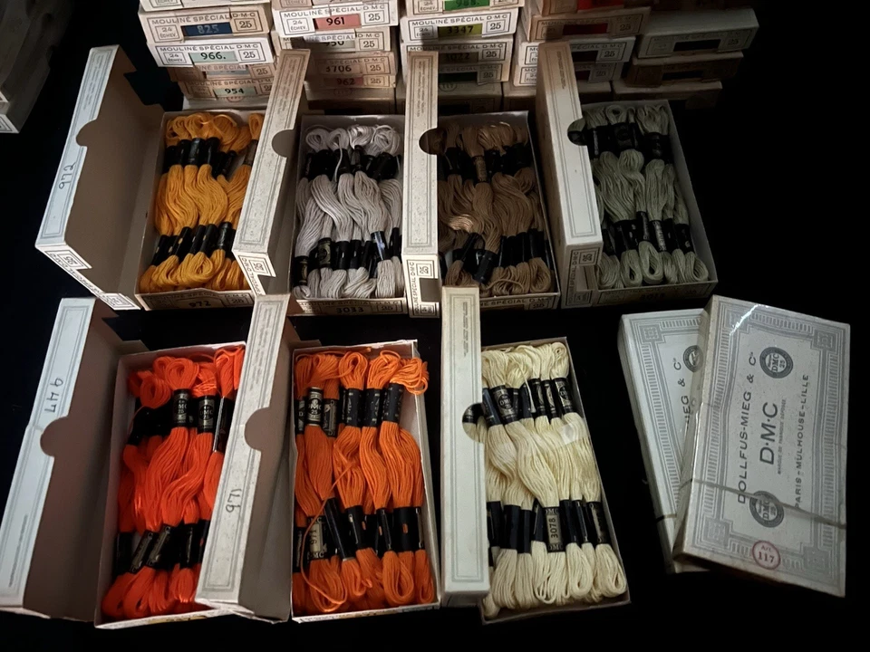 VINTAGE DMC Dollfus-Mieg Embroidery Thread - 60 Colors to choose from! - Image 3 of 4