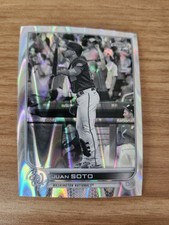 2022 Topps Chrome Sonic Juan Soto Black & White RayWave #129 Nationals